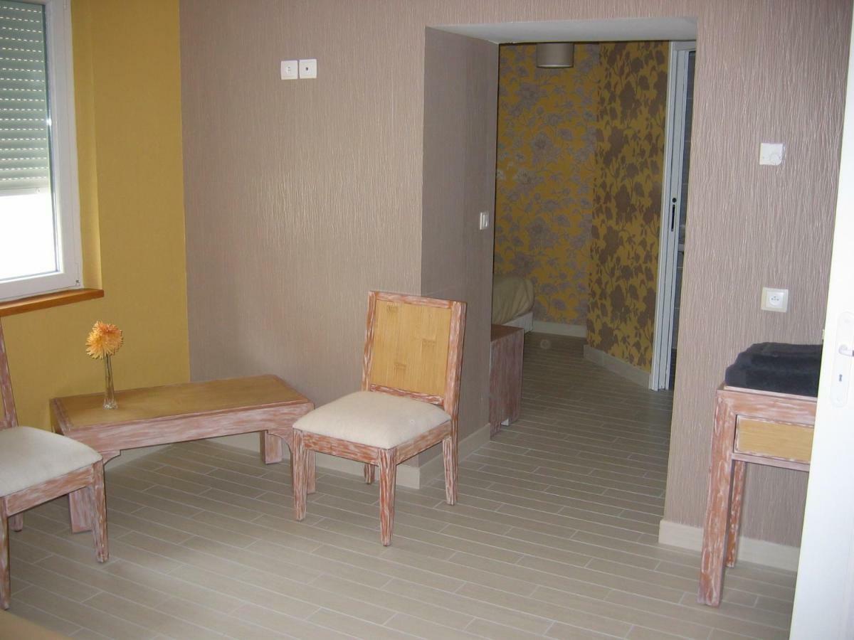 Champagne Et Chambres D'Hotes Pierre Trichet Trois-Puits Bagian luar foto
