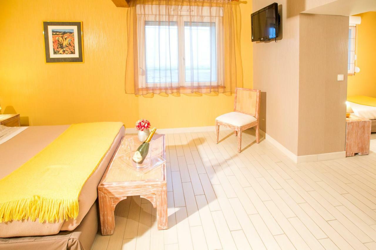 Champagne Et Chambres D'Hotes Pierre Trichet Trois-Puits Bagian luar foto